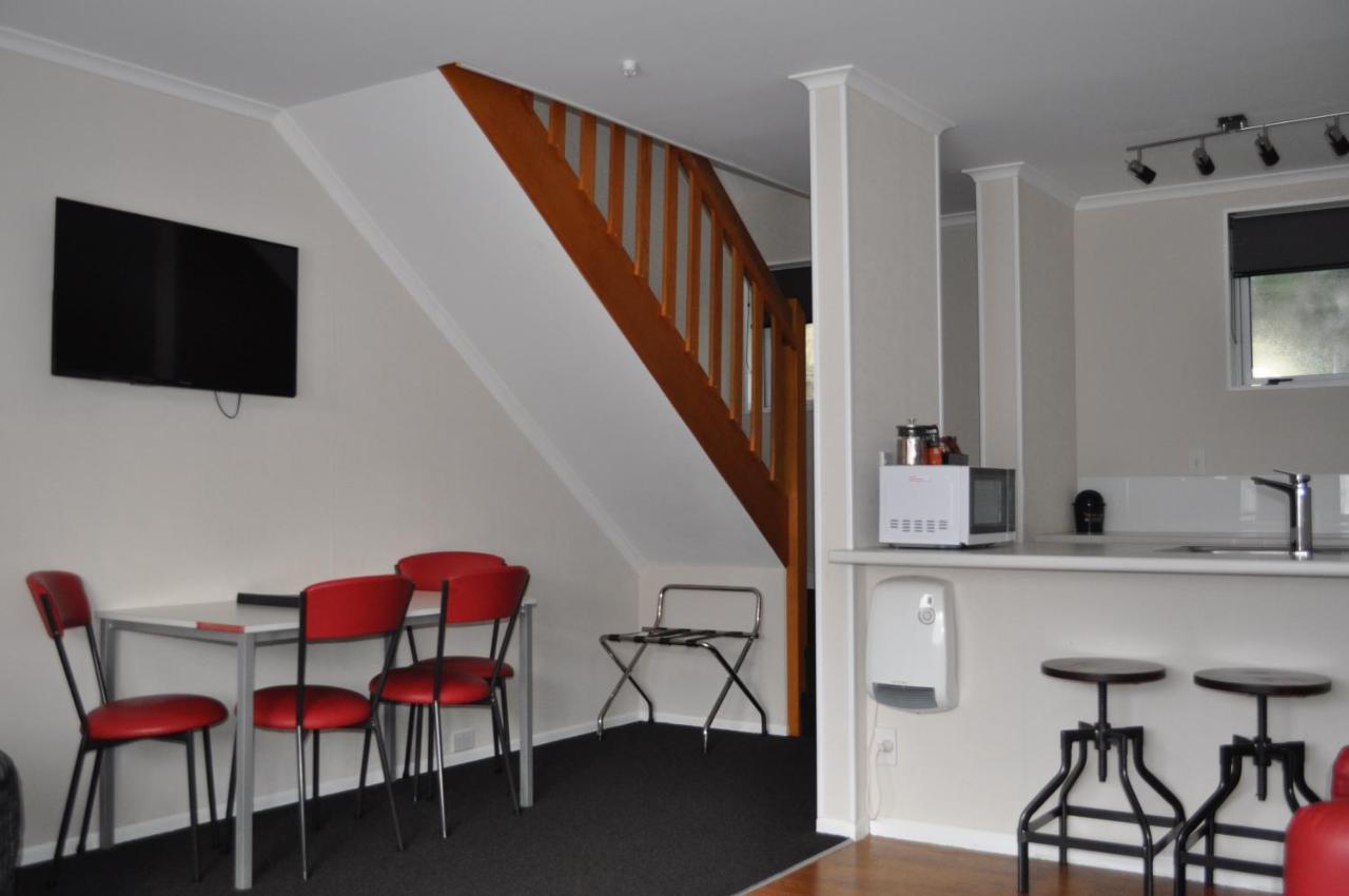 Carramar Motor Inn Палмерстон-Норт Экстерьер фото